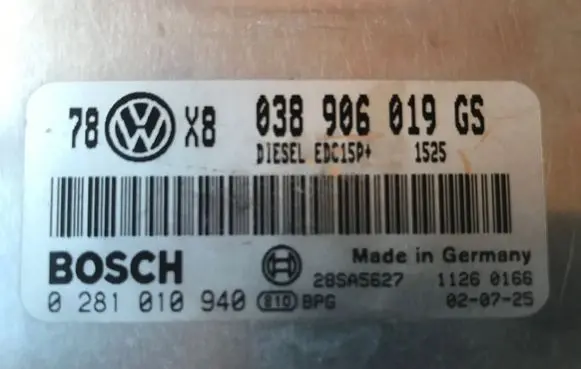 Volkswagen PASSAT B5.5 Engine control unit/module 038906019GS 0281010940 EDC15P