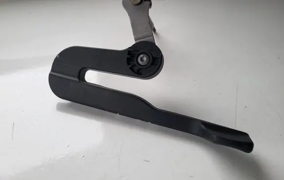Audi A5 Steering wheel adjustment handle/lever 