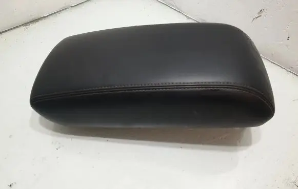 Jeep Grand Cherokee Armrest X85007402BL