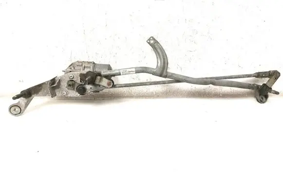 Mercedes-Benz C W205 Front wiper linkage and motor A2058208202