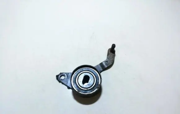 Mazda 323 Generator/alternator belt tensioner