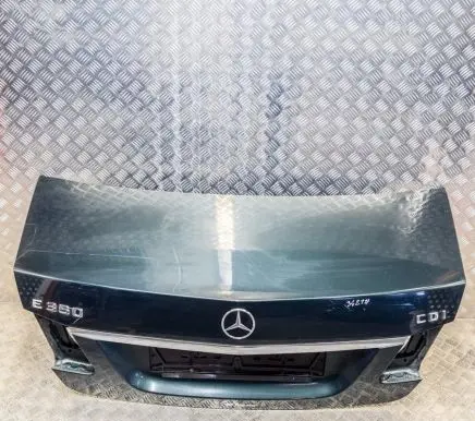 Mercedes-Benz E W212 Tailgate/trunk/boot lid A2127500275