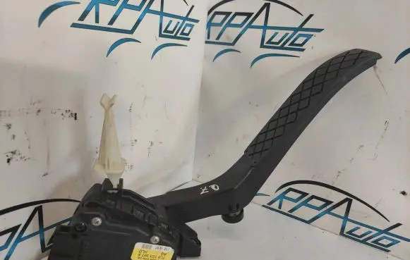 Audi Q7 4L Accelerator throttle pedal 7L0723507E 6PV00802626