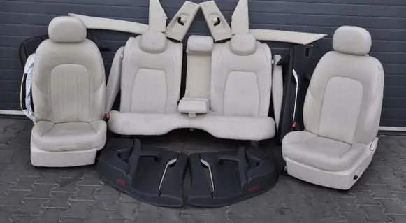 Maserati Ghibli Seat set 