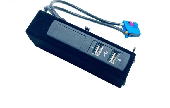 Mercedes-Benz S W222 USB socket connector A2228200915 A2228210511