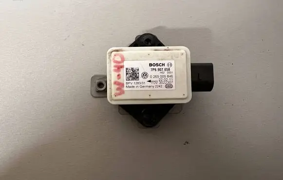 Volkswagen Touareg II ESP (stability system) control unit 7P6907658 3022307 0265005846