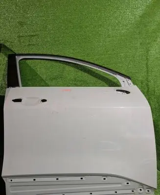 KIA Sportage Front door 