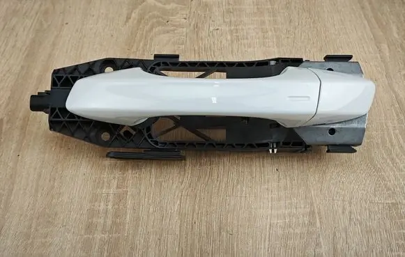Audi Q3 F3 Rear door exterior handle 8V0839885