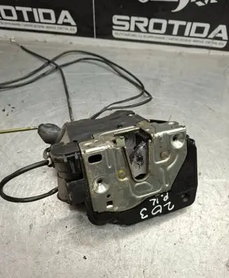 Mercedes-Benz CLK A209 C209 Front door lock 2037200135