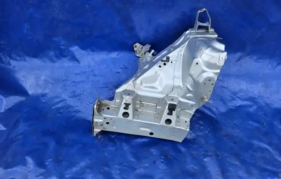 Toyota Verso-S Front side member 