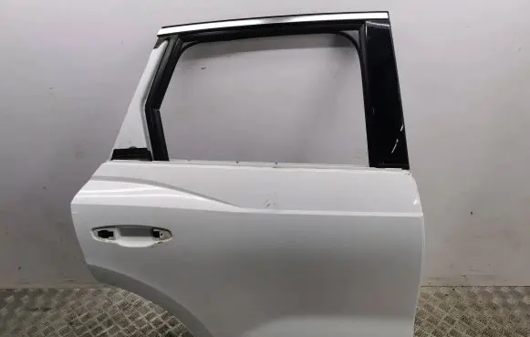 Audi Q3 F3 Rear door
