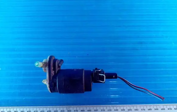 Opel Combo C Windscreen/windshield washer pump 13248320