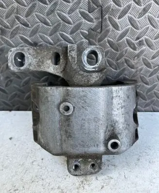 Audi TT Mk1 Engine mount bracket 1J0199262CL