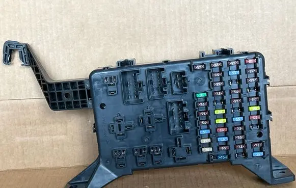 Ford Mondeo Mk III Fuse box set 4S7T14A073AB 072019 6C0720194