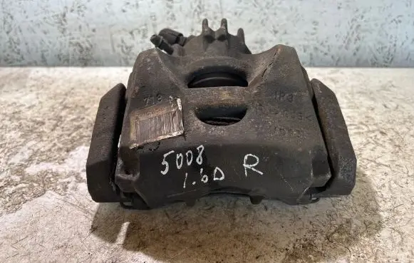 Peugeot 5008 Front brake caliper