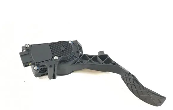 Volkswagen Polo V 6R Accelerator throttle pedal 6R2721503A 0280755067