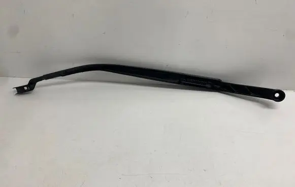 Windshield/front glass wiper blade