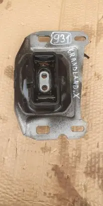 Opel Grandland X Gearbox mounting bracket 9813699680