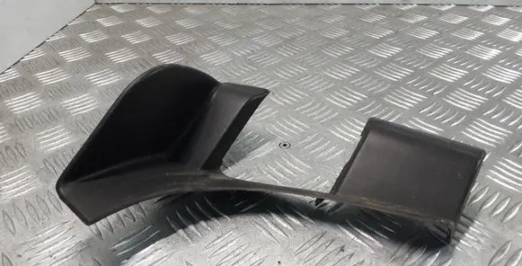 Volkswagen Touareg I Other trunk/boot trim element 7L6867437D