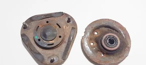 Toyota Corolla Verso AR10 Coil spring mount 