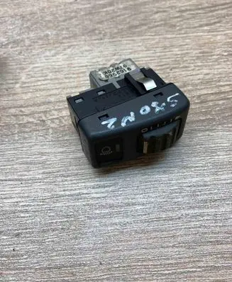 Volvo S70 V70 V70 XC Headlight level height control switch 9162960