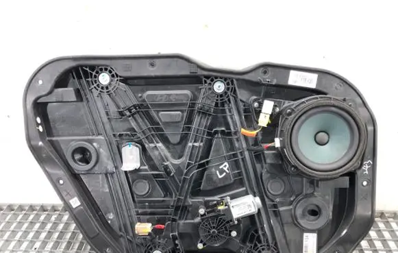Hyundai Elantra VI Front door window regulator with motor 82450F2000