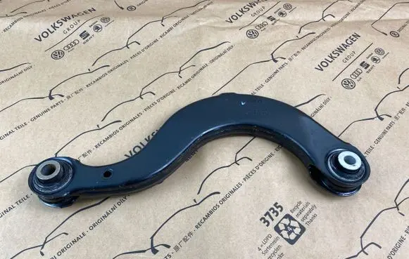 Volkswagen PASSAT B8 Rear control arm 5Q0505323D