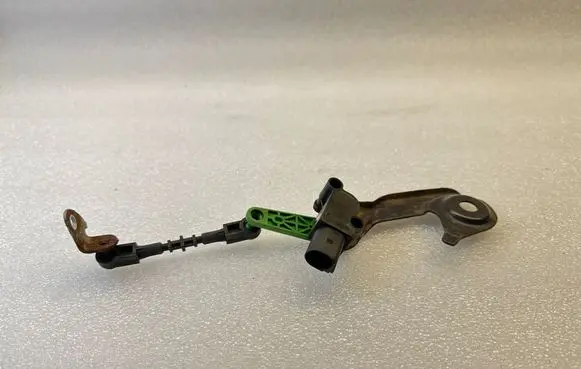 Audi A6 S6 C7 4G Rear air suspension level height sensor 4H0907503 4H0941309C
