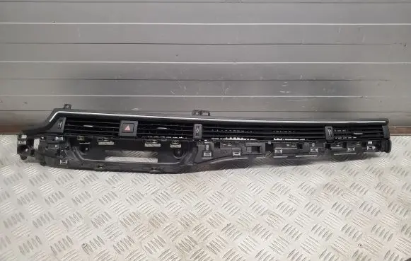 Audi A4 S4 B9 Dash center air vent grill 8W1820902 8W1820902C 8W0971659B