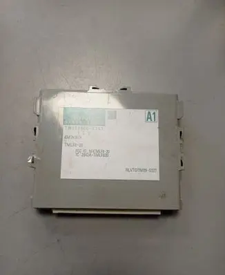 Toyota Sienna XL30 III Comfort/convenience module 8999008010 TN2325005263 RLVT0TM090327
