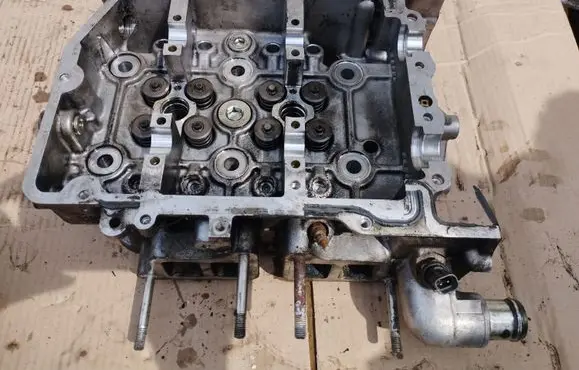 Subaru Forester SH Engine head T20DLH