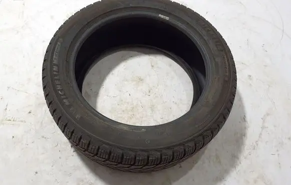 Volvo S90, V90 R18 winter tire 24545R18