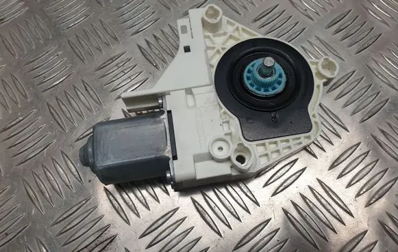 Audi A1 Rear door window regulator motor 8K0959811A