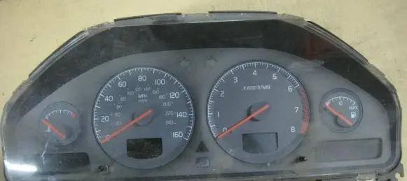 Volvo S80 Speedometer (instrument cluster) 9472451