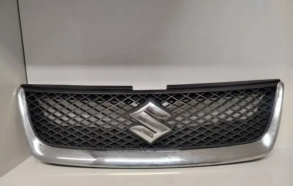 Suzuki Grand Vitara II Front bumper upper radiator grill 7174365J0