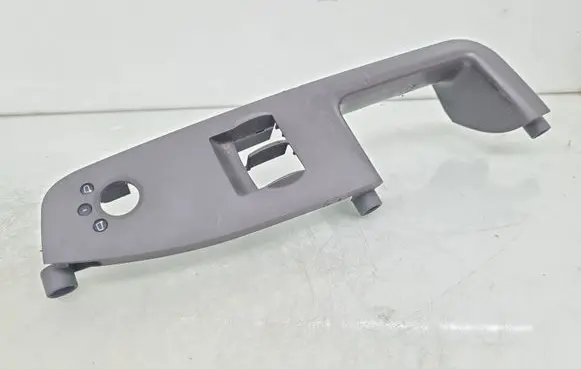 Audi A4 S4 B6 8E 8H Front door interior handle trim 8E1867171