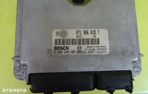 Volkswagen Golf IV Engine control unit/module 071906018T 0261206503