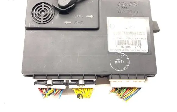Hyundai i30 Other control units/modules 95400-2R000