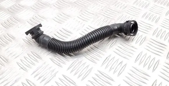 Volkswagen Tiguan Breather hose/pipe 03L103493G