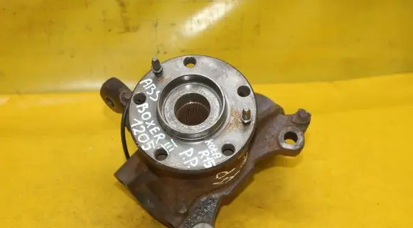 Citroen Jumper Front wheel hub