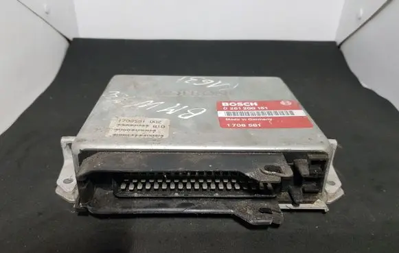 BMW 5 E34 Engine control unit/module 0261200151 1720970