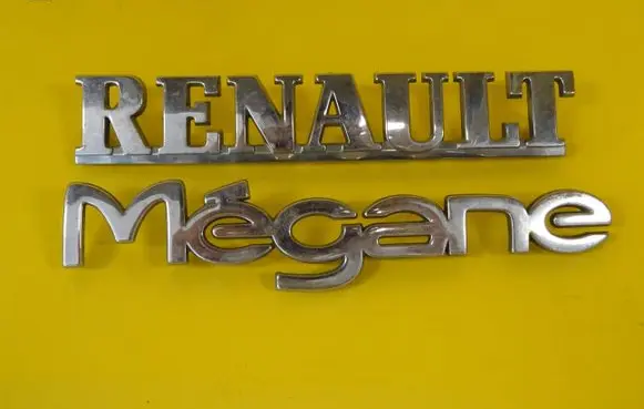 Renault Megane I Manufacturers badge/model letters 