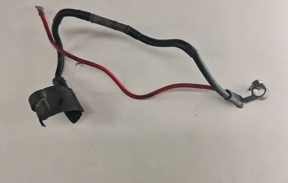 Volkswagen PASSAT B6 Positive cable (battery)
