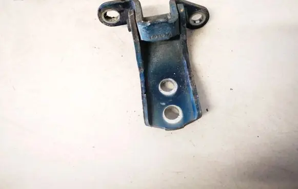 Toyota Yaris Front door upper hinge