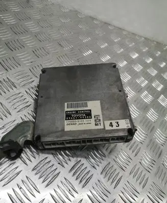 Toyota Avensis Verso Engine control unit/module 1758005122 8966144300