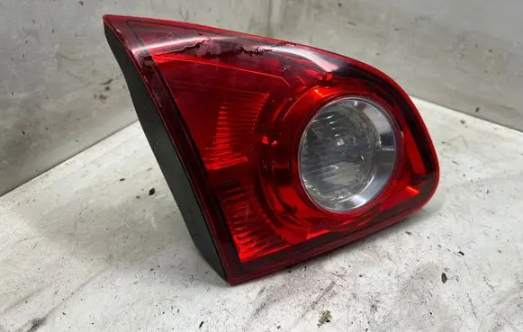 Nissan Qashqai+2 Tailgate rear/tail lights 26555JD800