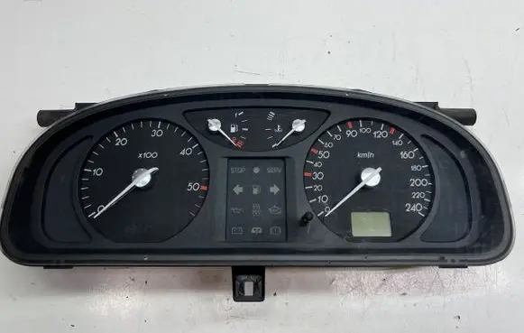 Renault Laguna II Speedometer (instrument cluster) 501018550076 7J1UA642 8200170297