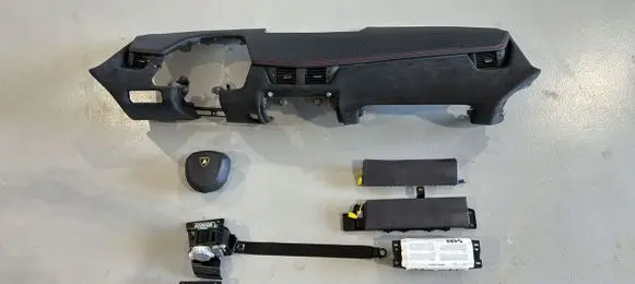 Lamborghini Urus Airbag set with panel 