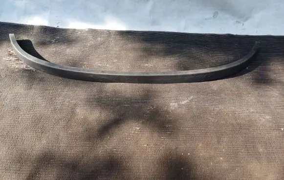 Front bumper lip