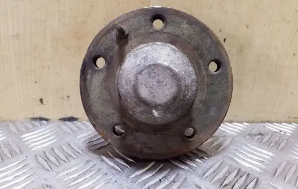 Volvo S70 V70 V70 XC Rear wheel hub